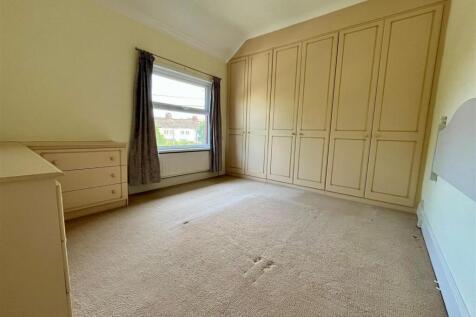 Bedroom One.jpg
