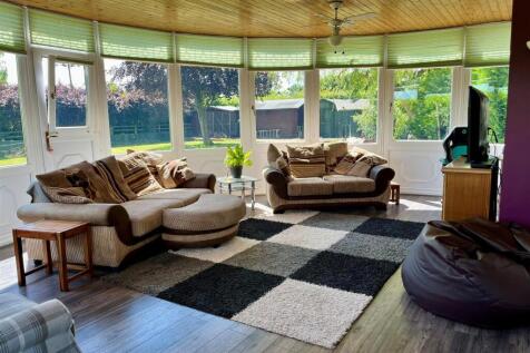 Garden Sun Room.jpg