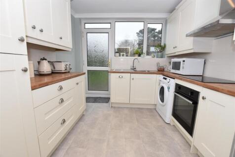 Kitchen.JPG