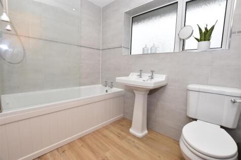 Bathroom.JPG
