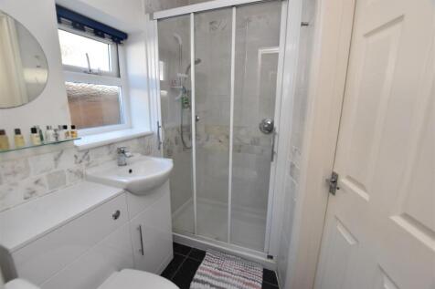 En Suite Shower Room