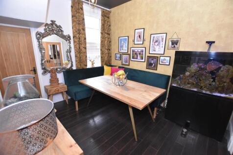 Dining Room.JPG