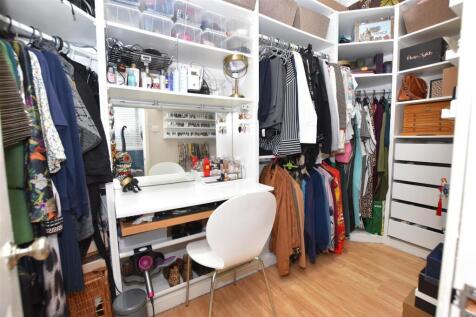 Dressing Room.JPG