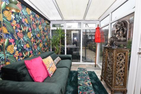 Garden Room.JPG