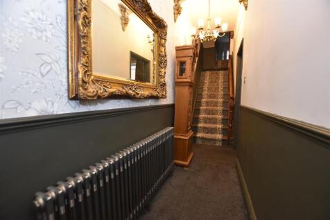 Hallway.JPG