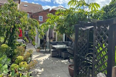 Rear Garden - image one.jpg