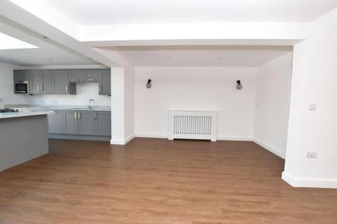 Dining Area.JPG