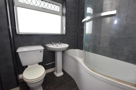 Bathroom.JPG