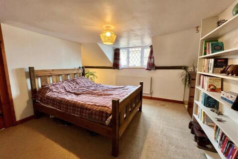 Bedroom One.jpg