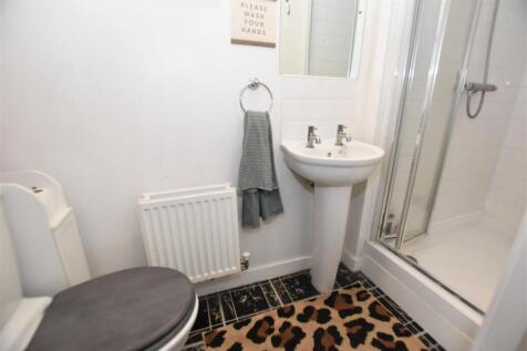 Shower Room.JPG