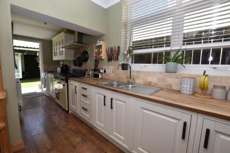 Kitchen Area.JPG