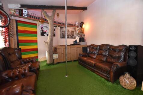 Outside Bar - Games Room.JPG