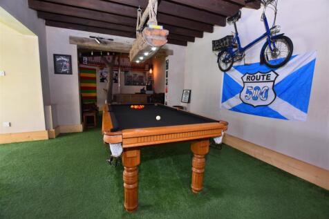 Outside Games - Bar Room.JPG