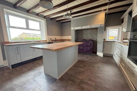 Farmhouse Style Kitchen