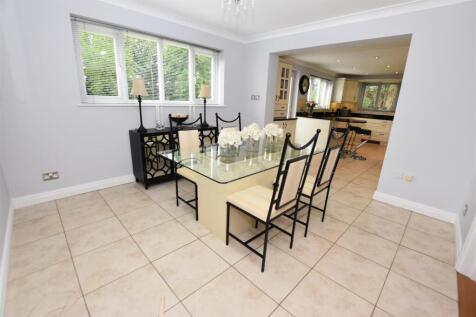 Dining Kitchen.JPG