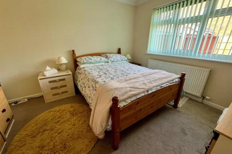 Bedroom One.jpg