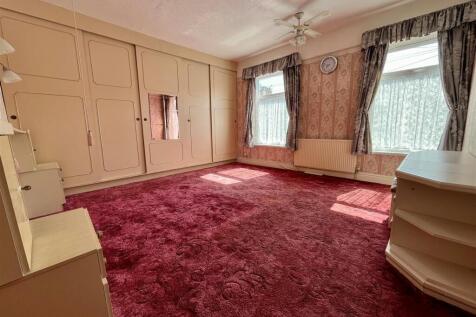 Bedroom One.jpg