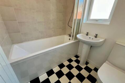 Bathroom.jpg
