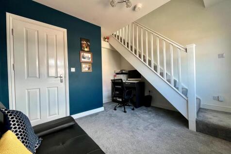 Bedroom Four Study.jpg