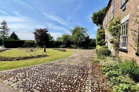 Front Garden.jpg