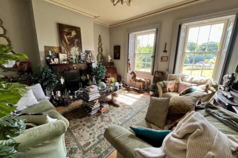 Sitting Room.jpg