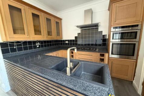 Kitchen /  Dining Space