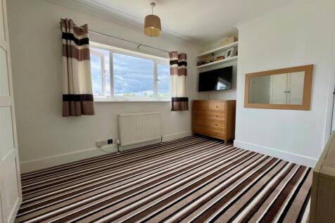 Bedroom One.jpg