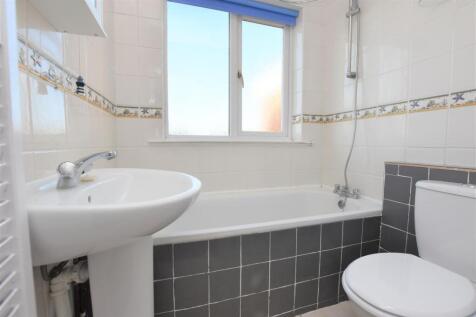 Bathroom.jpg