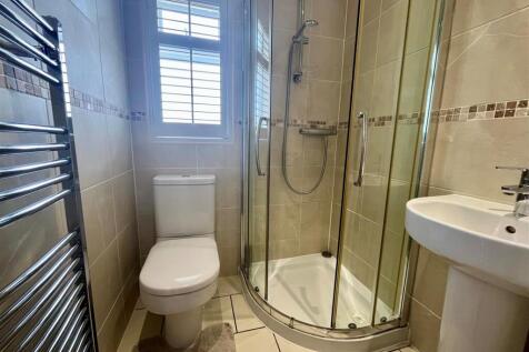 Shower Room.jpg