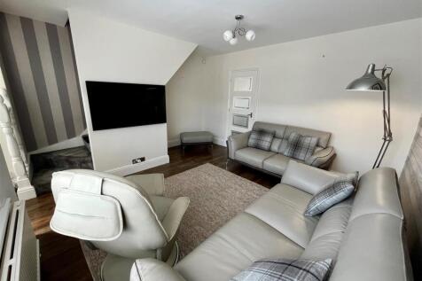 Lounge - image two.jpg