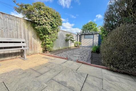 Rear Garden..jpg