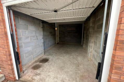 Garage.jpg