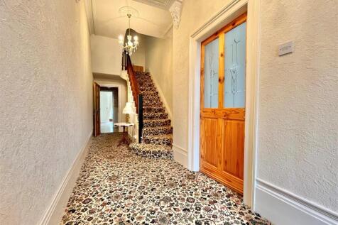 Entrance Hall.jpg
