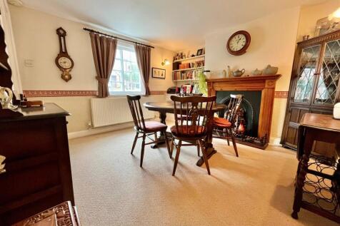Dining Room.jpg