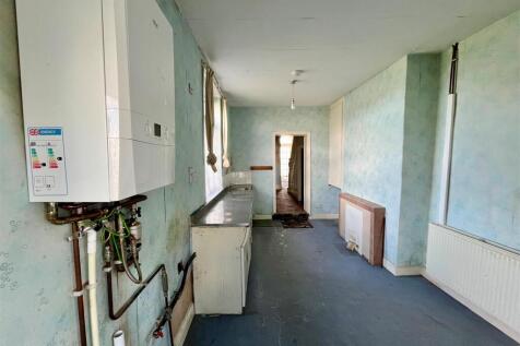 Kitchen - additional image.jpg