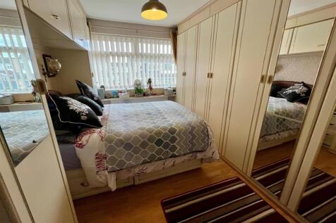 Bedroom One.jpg