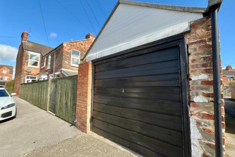 Garage.jpg