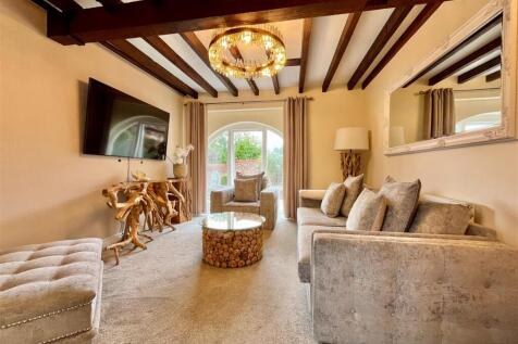 Sitting Room.jpg