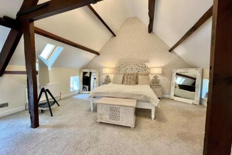 Master Bedroom.jpg