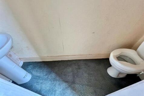 Cloakroom - Bedroom Two.jpg