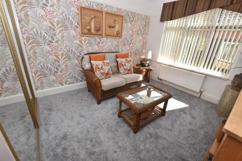 Snug - Bedroom Five.JPG