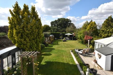 Rear Garden View.JPG