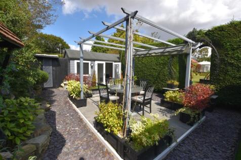 Garden Seating Area.JPG