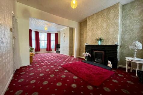 Dining Area into Lounge Area.jpg