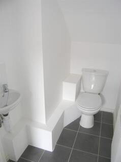 Cloakroom/wc