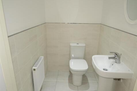 Cloakroom/wc