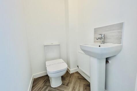 Cloakroom/wc