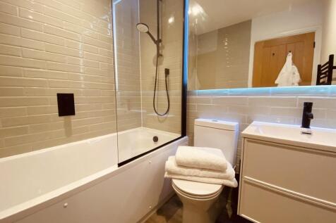 En-suite Bathroom