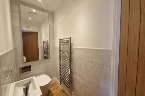 Cloakroom/wc