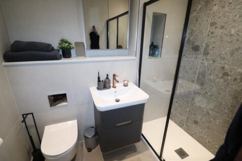 En Suite Shower